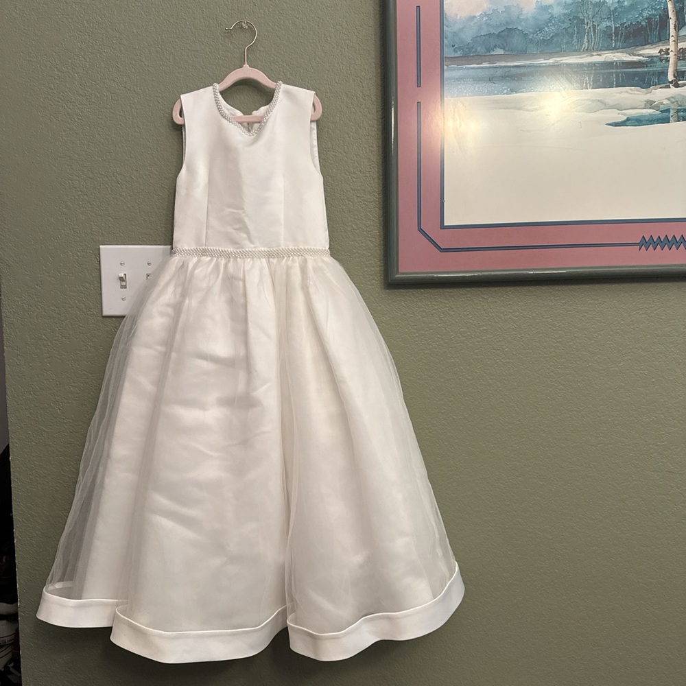 White Flower Girl Dress – Good Condition – Worn Once